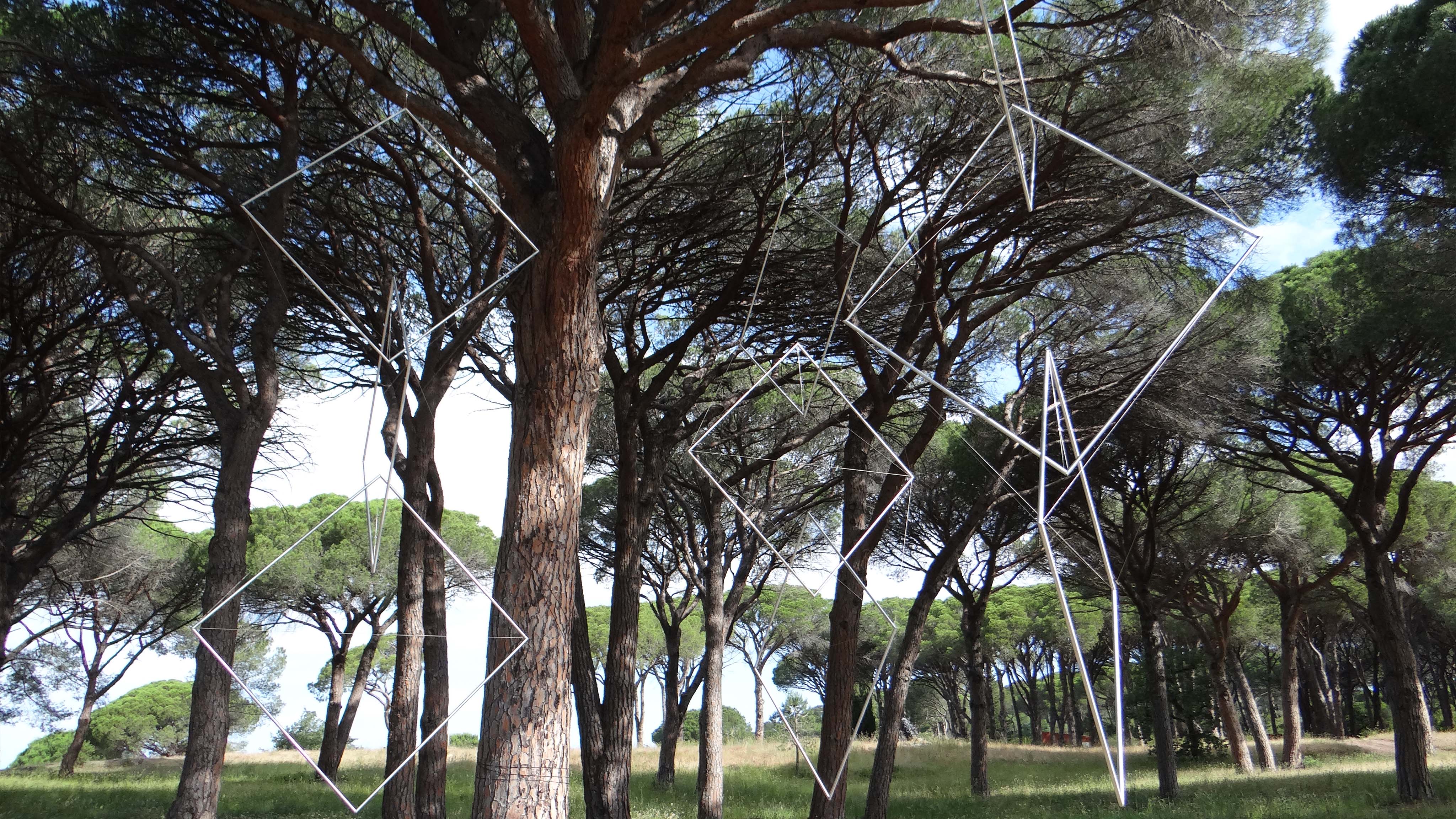 Ludovic Regnault - The Hanging Theorem